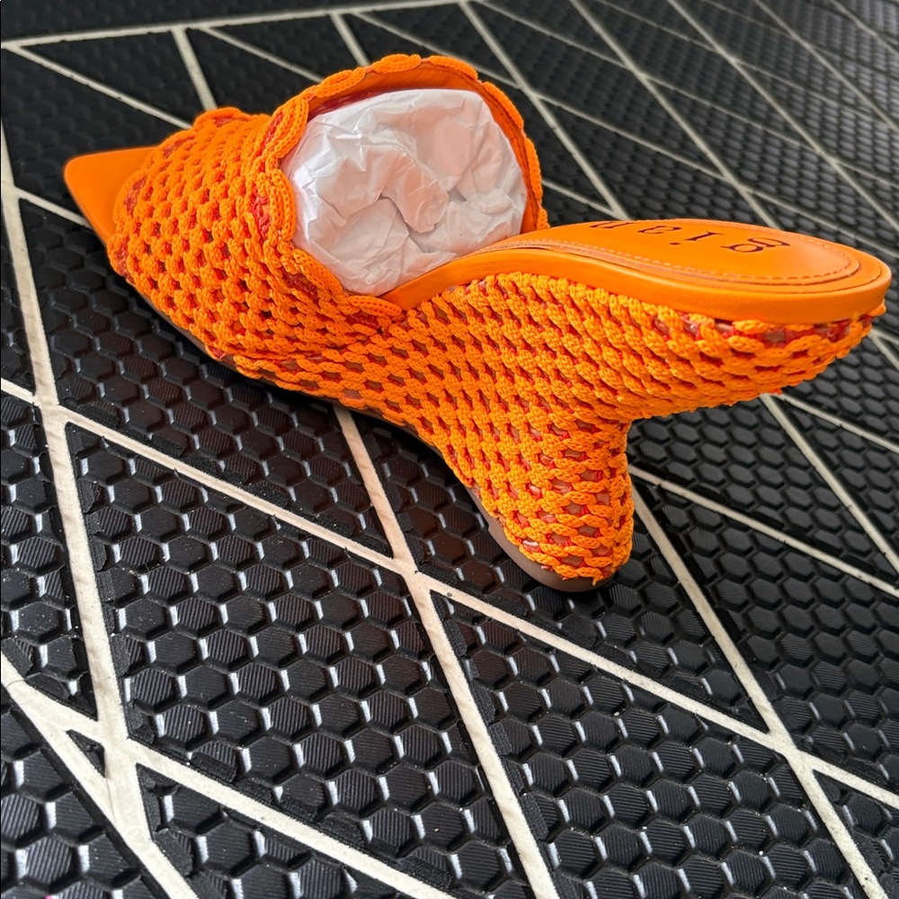 Gianni Bini Orange Knit Slide Heel - Picture 4 of 4